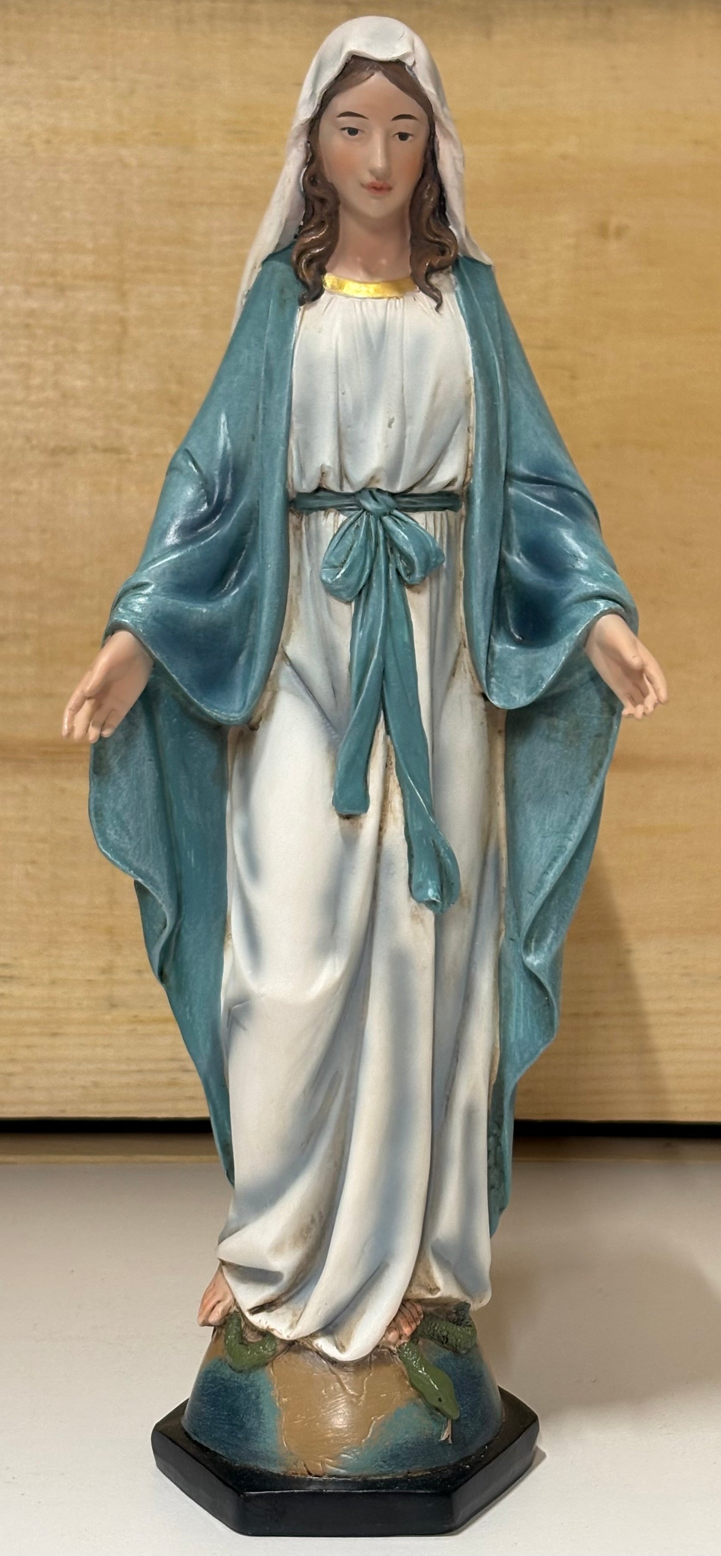 Our Lady Of Grace 10 inch Statue